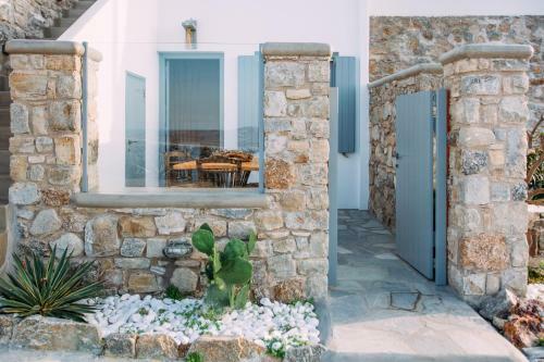 Mykonos Supreme Comfort Suites