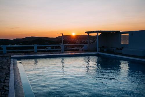 Mykonos Supreme Comfort Suites