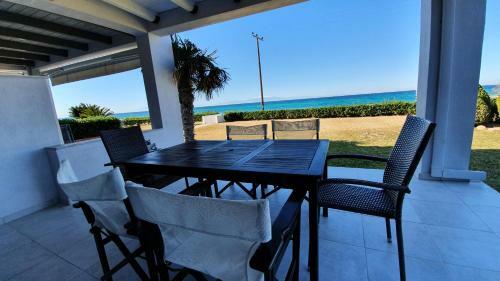 The Cacti II , Luxury Beachfront Villa, Possidi