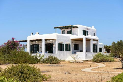 Traditional Villa 5-min Walk To The Beach