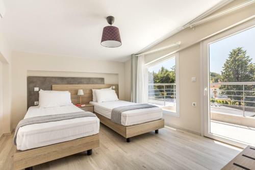 Hotel V Luxury Apartments Posidi