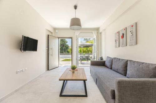 Hotel V Luxury Apartments Posidi