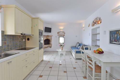Tonia Apartments Paros