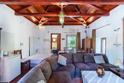 Apartamento Konstantina Yard Studio
