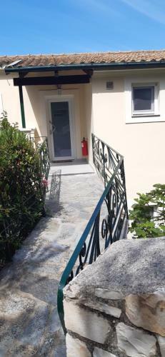 Villa Theodora View Apartments Afroditi