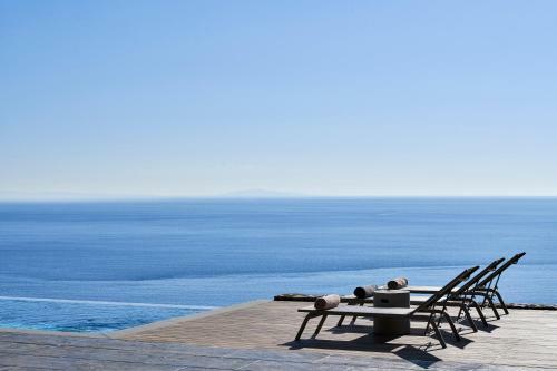 Villa Shades Of Blue