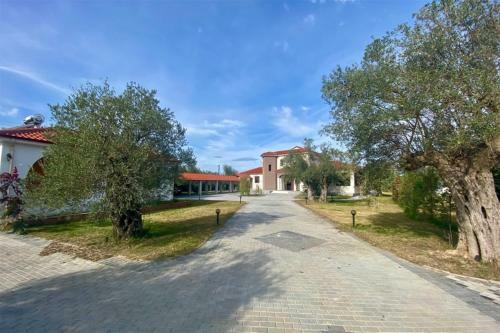 Epavli Alexandros Luxury Villa