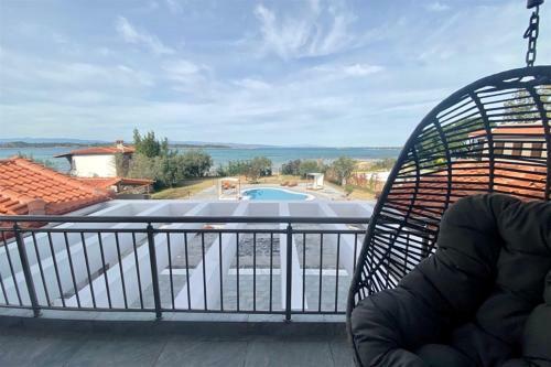 Epavli Alexandros Luxury Villa