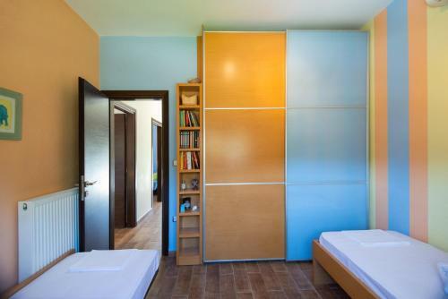 Sybaris Privacy And Luxury