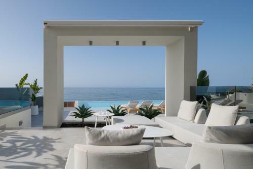 Hermes Grand Luxury Beachfront Villa & Spa!