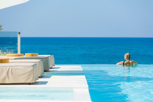 La Casa Di Mare, Luxury Beach Front Villa!