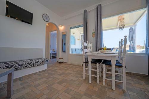 Molos Sea View House - Paros Greece