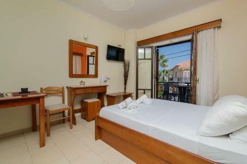 Sunbliss Studios & Apartments