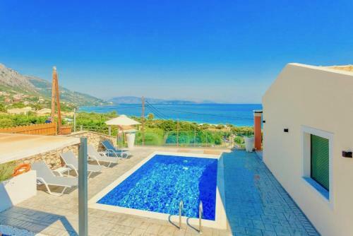 Luxury Villa Akti Barbati 3 With Private Pool