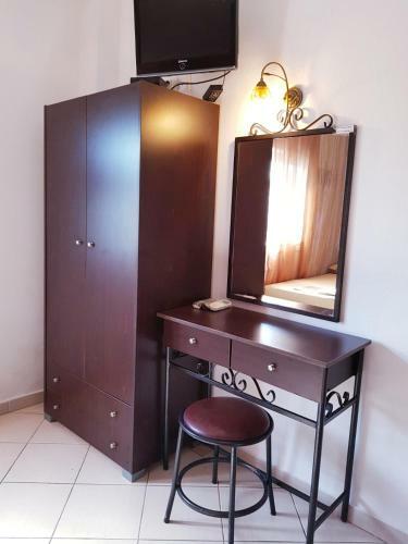 Konstantinos-elli Rooms