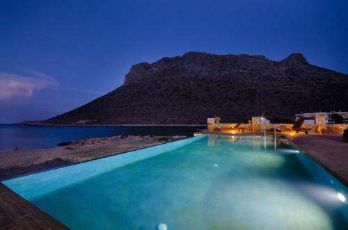 Villa Stavros Beachfront Homeleader