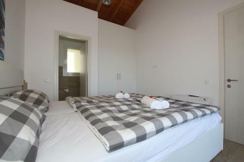 Sunset Sea View Villa 6