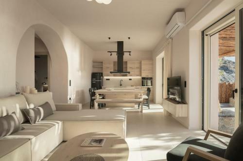 Villa Isla Beach House, A Timeless Retreat!