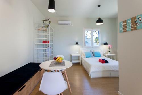 Ligia Waterfront Apartments