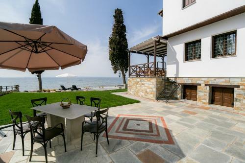 Mermaid Beachfront Villa