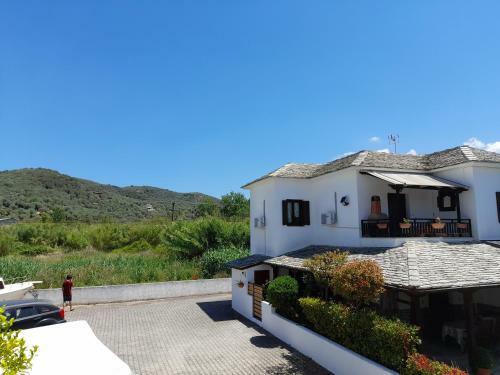 Stellina's Pelion House