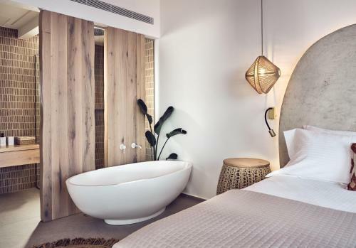 Etheria Luxury Villas & Suites