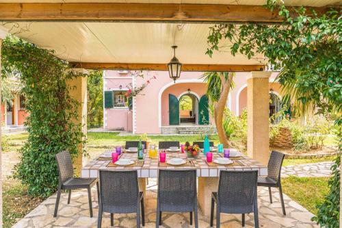 Hostal Villa Finikas Almyros Corfu
