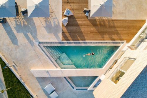 Marion La Lumiere, An Intimate Villa Resort!