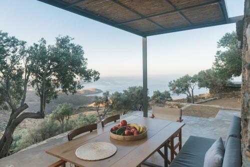 Avdos' Olive House - Land Tales