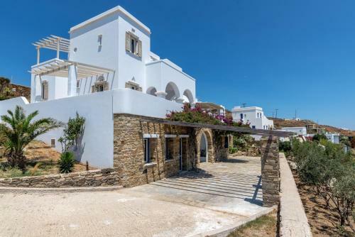 Villa La Chapelle Est In Tinos