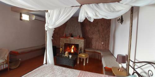 Stone Villa Inside Sea- Kids'land