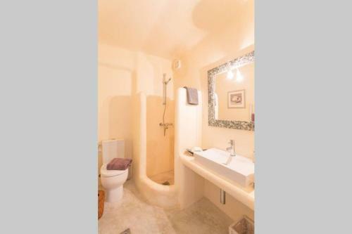 Villa Beautifis In Kea, 4bdr/7prs, Pool, Seaview