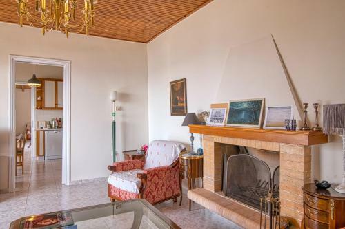 Fairytale Countryhouse At Beachside Of Athens!