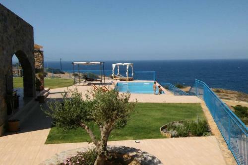 Villa Traditional Elegance With Privacy & Amazing Views