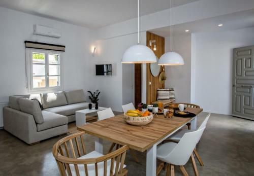 Villa Family Home