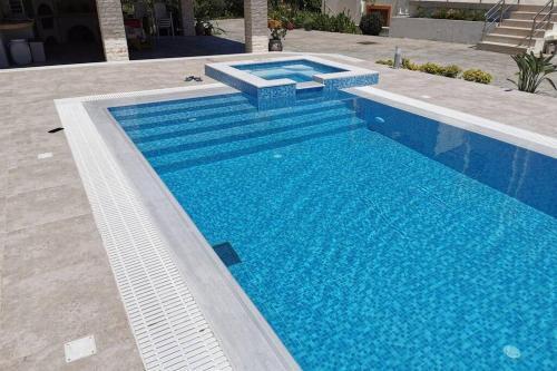 Apartamento Fiore Di Rodi - Private Pool, Jacuzzi And Barbecue