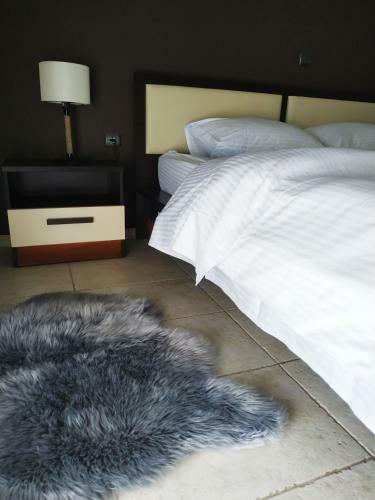Apartamento Holiday Nest & Parking