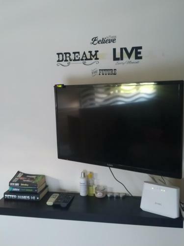 Apartamento Holiday Nest & Parking