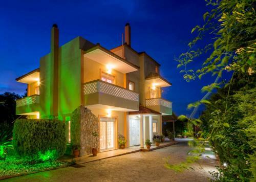 Antico Rosso Villa
