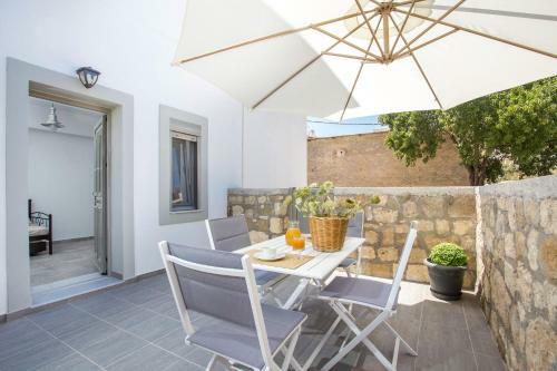 Ourania - Traditional House