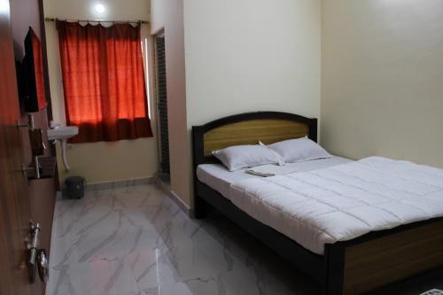 Hotel Bnr (babu Naidu Residency)