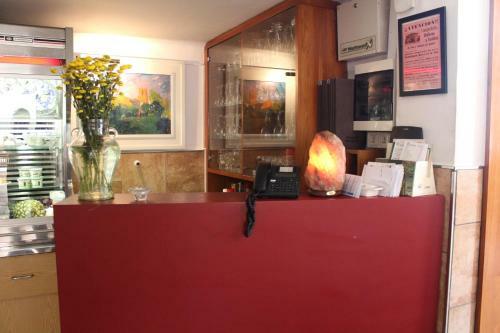 Hostal Montserrat