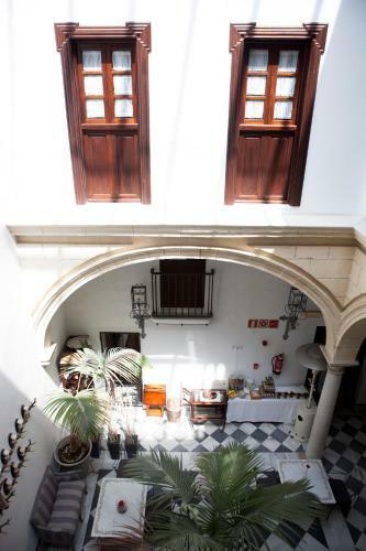 Hostal Palacio San Bartolom�