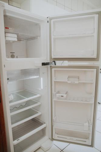 Apartamento Condominio Gar�a Branca