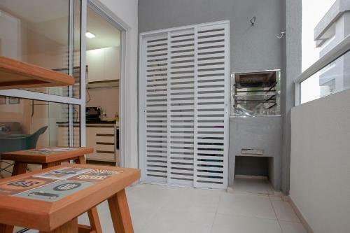 Apartamento Ubatuba, Ar, Varanda Gourmet, Piscinas E 300mt Praia