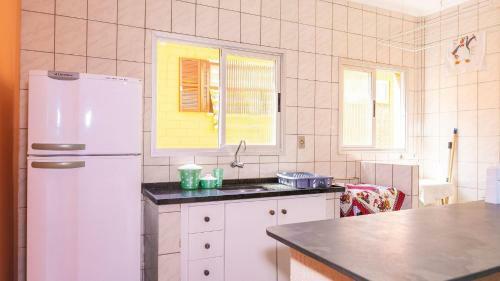 Apartamento Praia Grande Ubatuba Pr�ximo Mar Internet Wifi