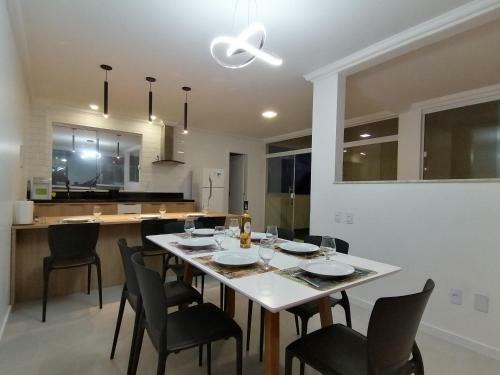 Triplex P� Na Areia Com 3 Su�tes Pr�ximo Salvador