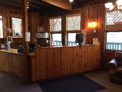 Hotel Helmcken Falls Lodge - Standard