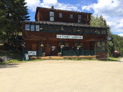 Hotel Helmcken Falls Lodge - Standard