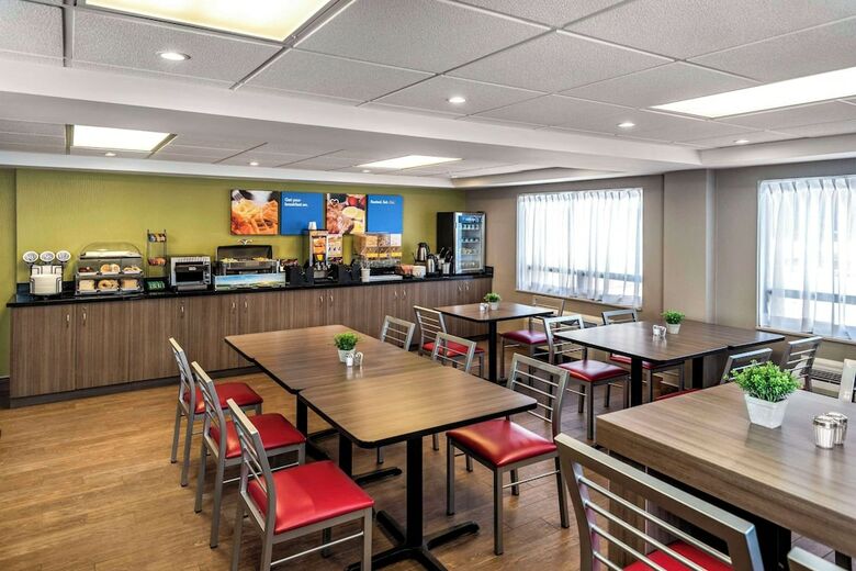 Hotel Comfort Inn Edmunston - Standard Cb
